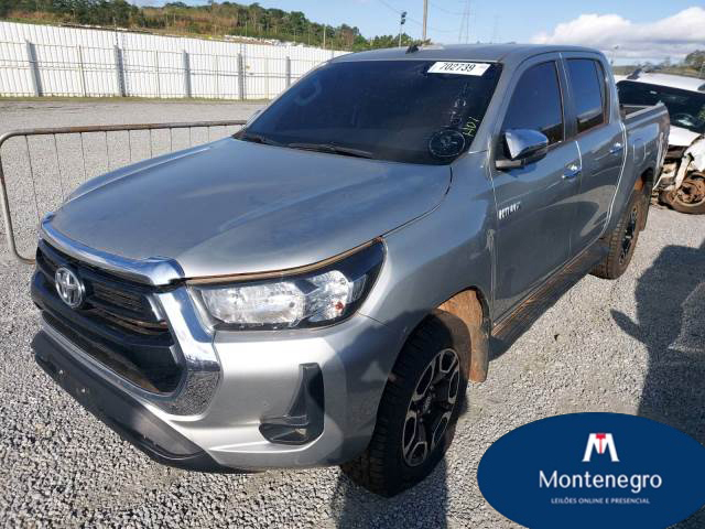 TOYOTA HILUX 2.8 21/21